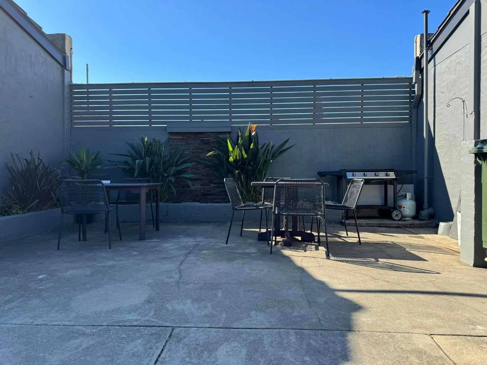 Castle Motel Bairnsdale Exterior photo