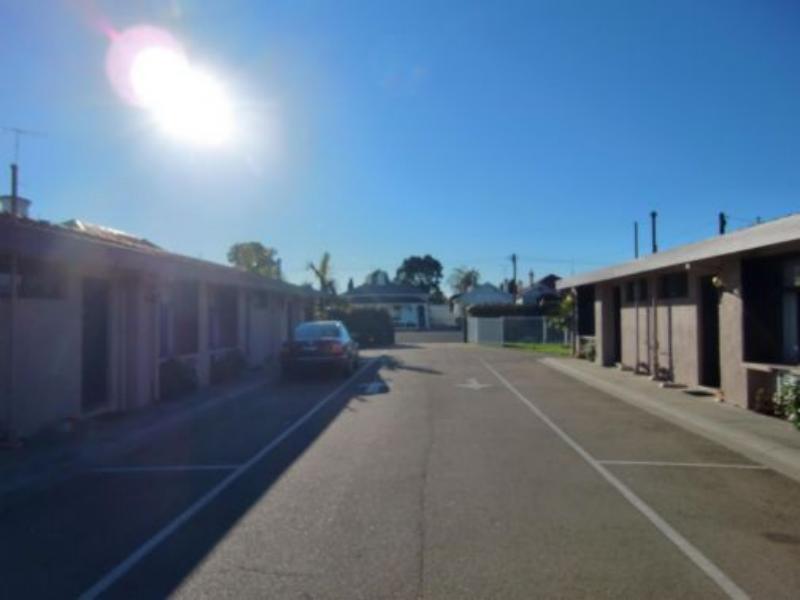 Castle Motel Bairnsdale Exterior photo